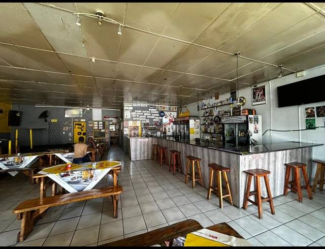 BUSINESS FOR SALE IN PETERSFIELD
